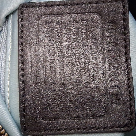 Coach purse - Picture 4 of 7